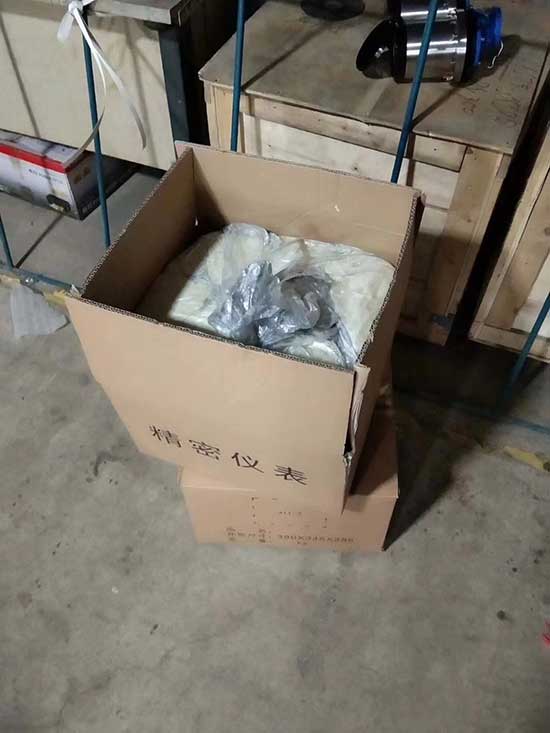 注聚氨酯的機器(圖2) 包裝防撞注聚氨酯案例
