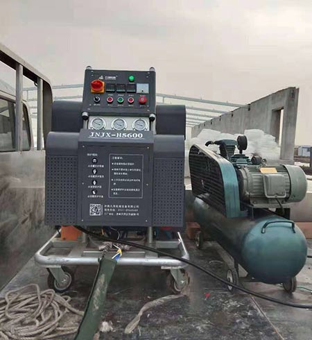 小型聚脲噴涂機(圖2) H5600小型聚脲噴涂機鋼結(jié)構(gòu)防腐噴涂施工