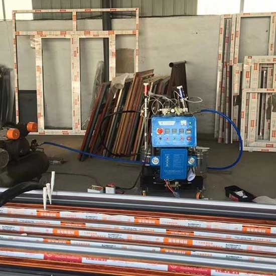 小型聚氨酯灌注發(fā)泡機(jī)器 多少錢(圖2) Q2600D-小型聚氨酯灌注發(fā)泡機(jī)器