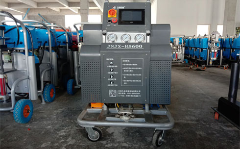 聚氨酯泡沫深冷保溫噴涂機(圖1) JNJX-H5600(PLC編程)聚氨酯泡沫保溫噴涂機